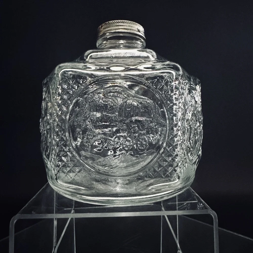 Vintage Lamplight Farms Oil Lamp Base Horse & Buggy Scene‎ Clear Glass